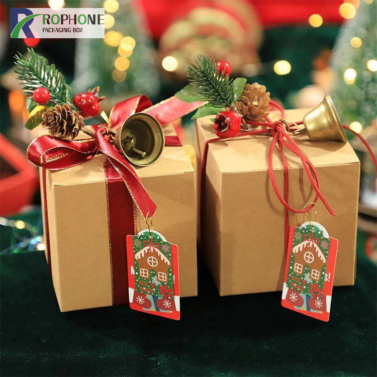 Große Geschenkboxen aus Pappe